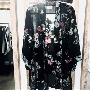 Helena Quinn Floral Kimono